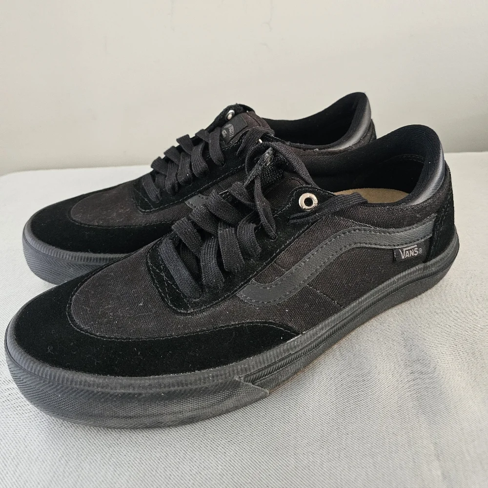 NWOB VANS Gilbert Crockett Pro Blackout Mens Lace Up Sneakers, Shoes